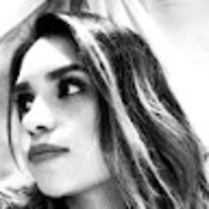 Meet your Posher, Daysi